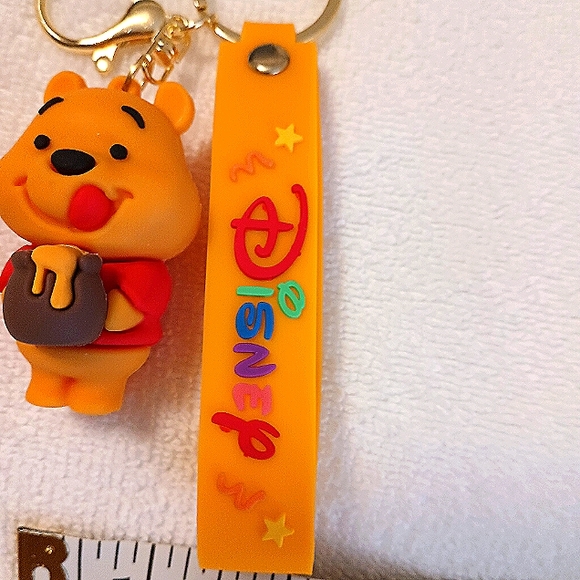 Winnie the Pooh Keychain Wristlet Design Silicone Clip On - Picture 3 of 4
